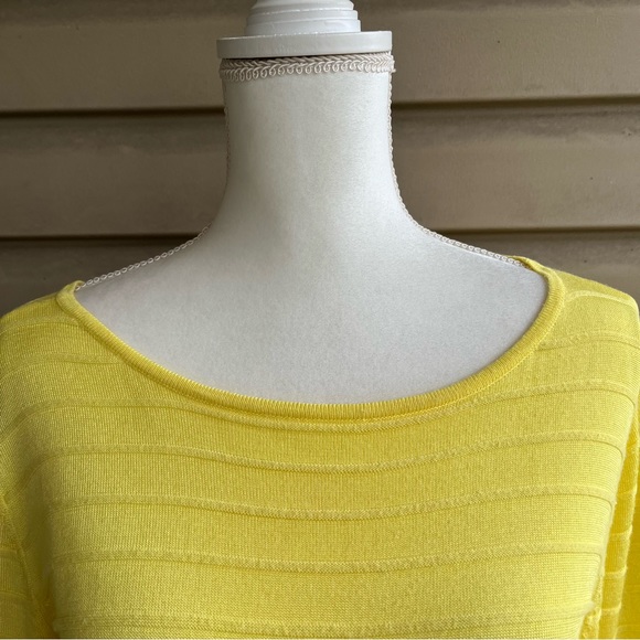 •Dana Buchman• Lightweight Textured Tunic Length Sweater - Size Large - Picture 3 of 6